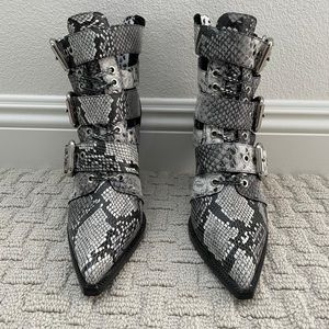 Sam Edelman size “Chloe look”